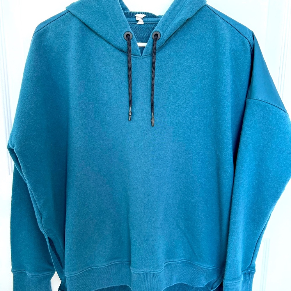 Under Armour High/Low Hoodie in Teal